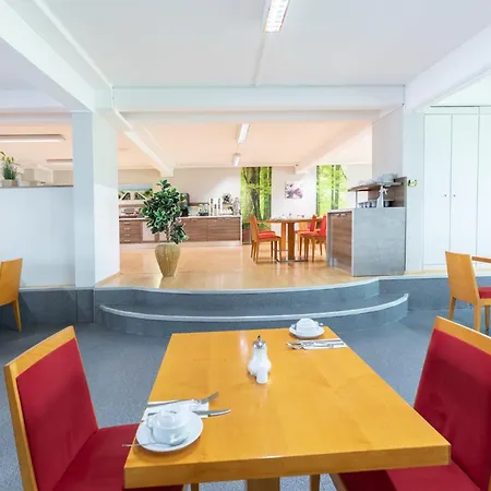 Hotel Aviva 4*