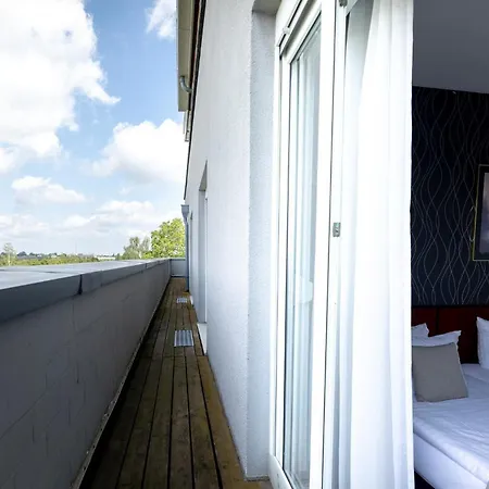 Hotel Aviva 4*