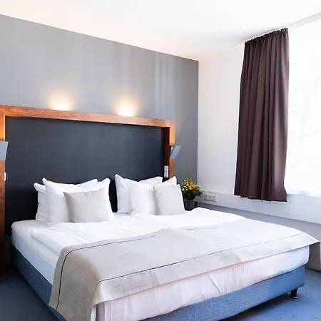 Hotel Aviva