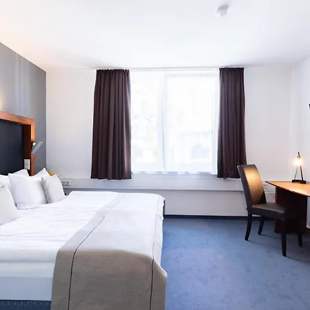 Aviva Hotel 4*