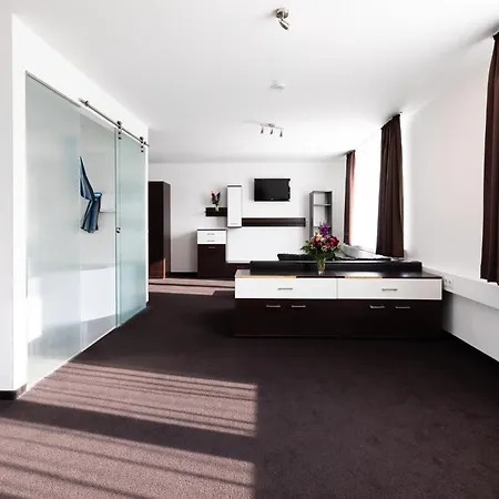 Novum Aviva Neue Messe 4*